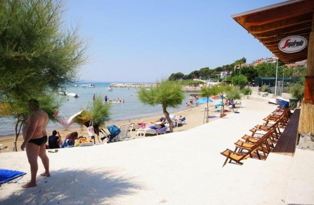 Apartmani Ivica Martić Duće Esterno foto
